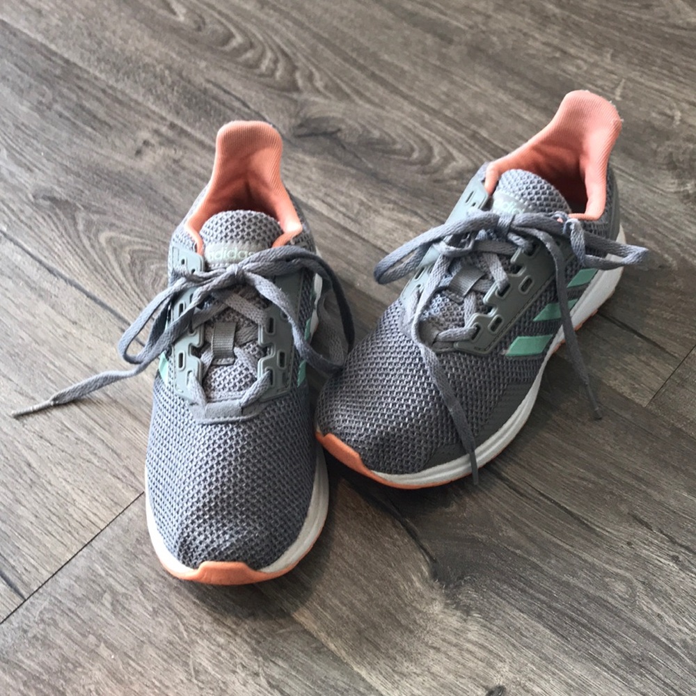Adidas Tennis shoes